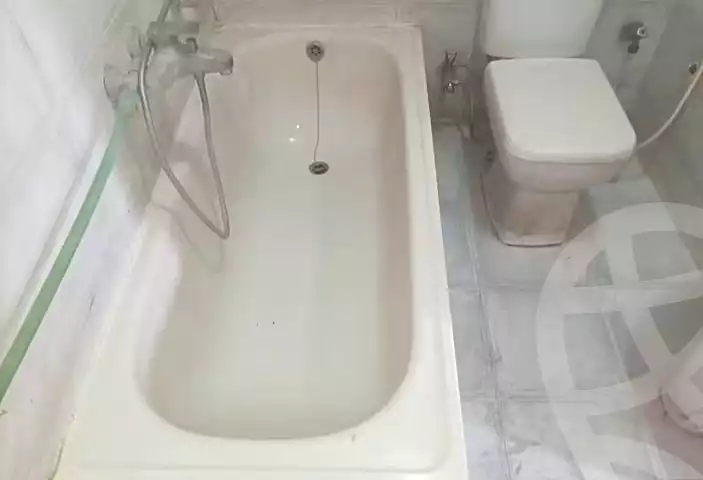 https://aqarmap.com.eg/ar/listing/7246407-for-rent-cairo-ain-shams-ahmed-esmat-st