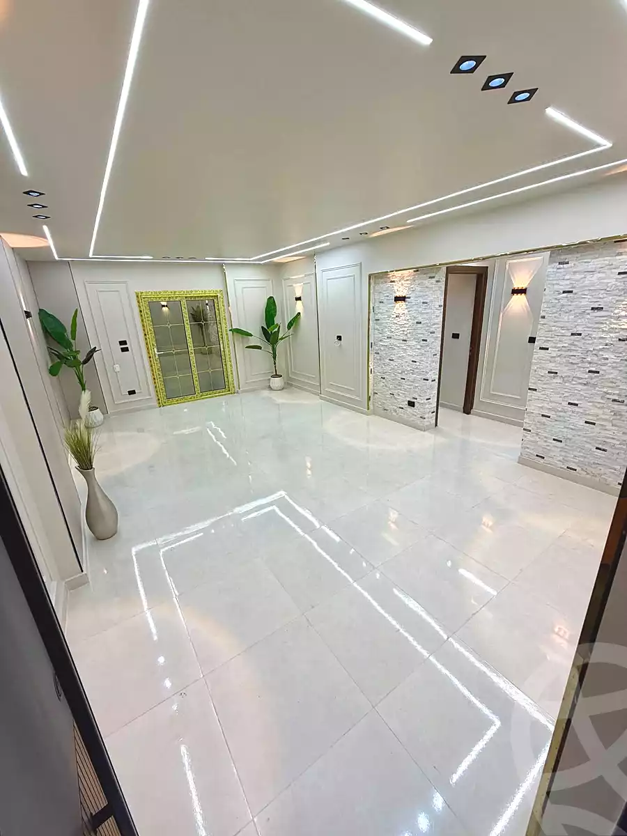 https://aqarmap.com.eg/ar/listing/7246758-for-sale-alexandria-miami-mahmoud-el-isawy-st