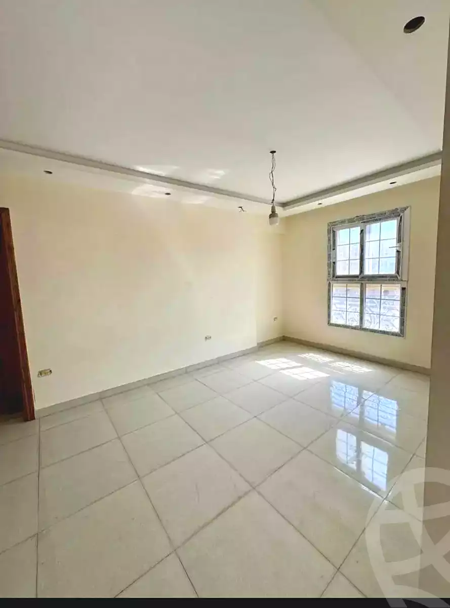 https://aqarmap.com.eg/ar/listing/7246833-for-sale-alexandria-new-miami-eskot