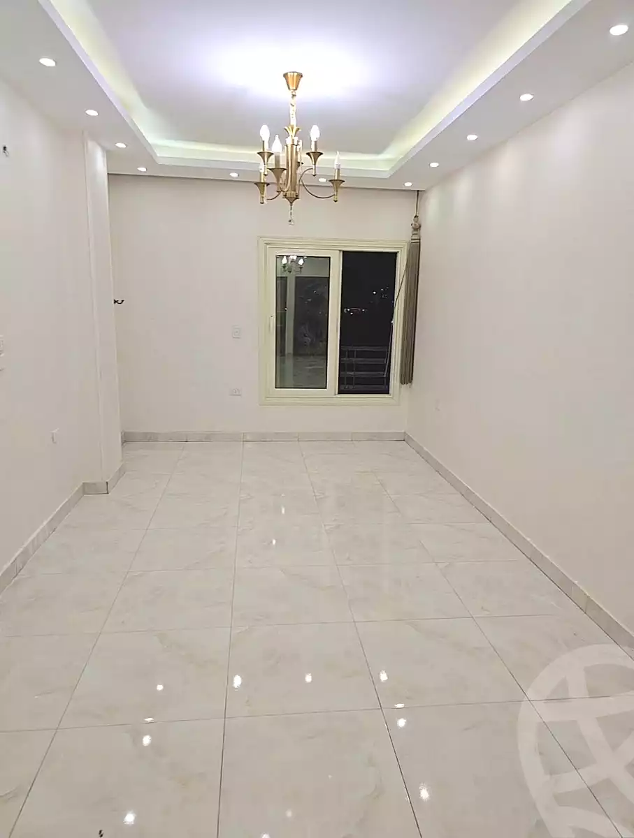 https://aqarmap.com.eg/ar/listing/7247302-for-sale-cairo-6th-of-october-el-ahyaa-neighborhood-3rd-al-hay-al-thalith-st