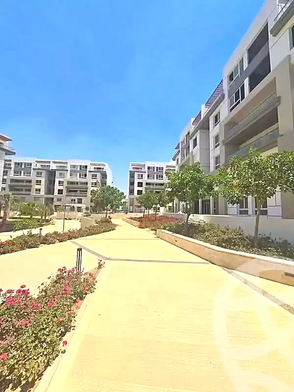 https://aqarmap.com.eg/en/listing/7247346-for-sale-cairo-new-cairo-compounds-hyde-park-greens-hyde-park-compound