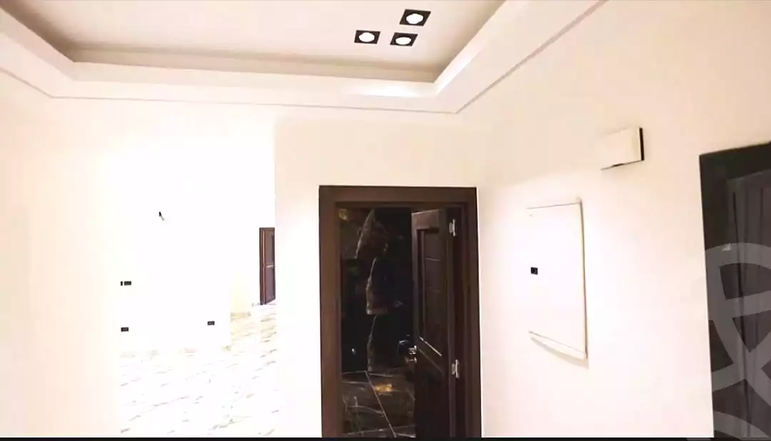 https://aqarmap.com.eg/en/listing/7247384-for-sale-cairo-el-sheikh-zayed-city-compounds-zayed-heights-compound