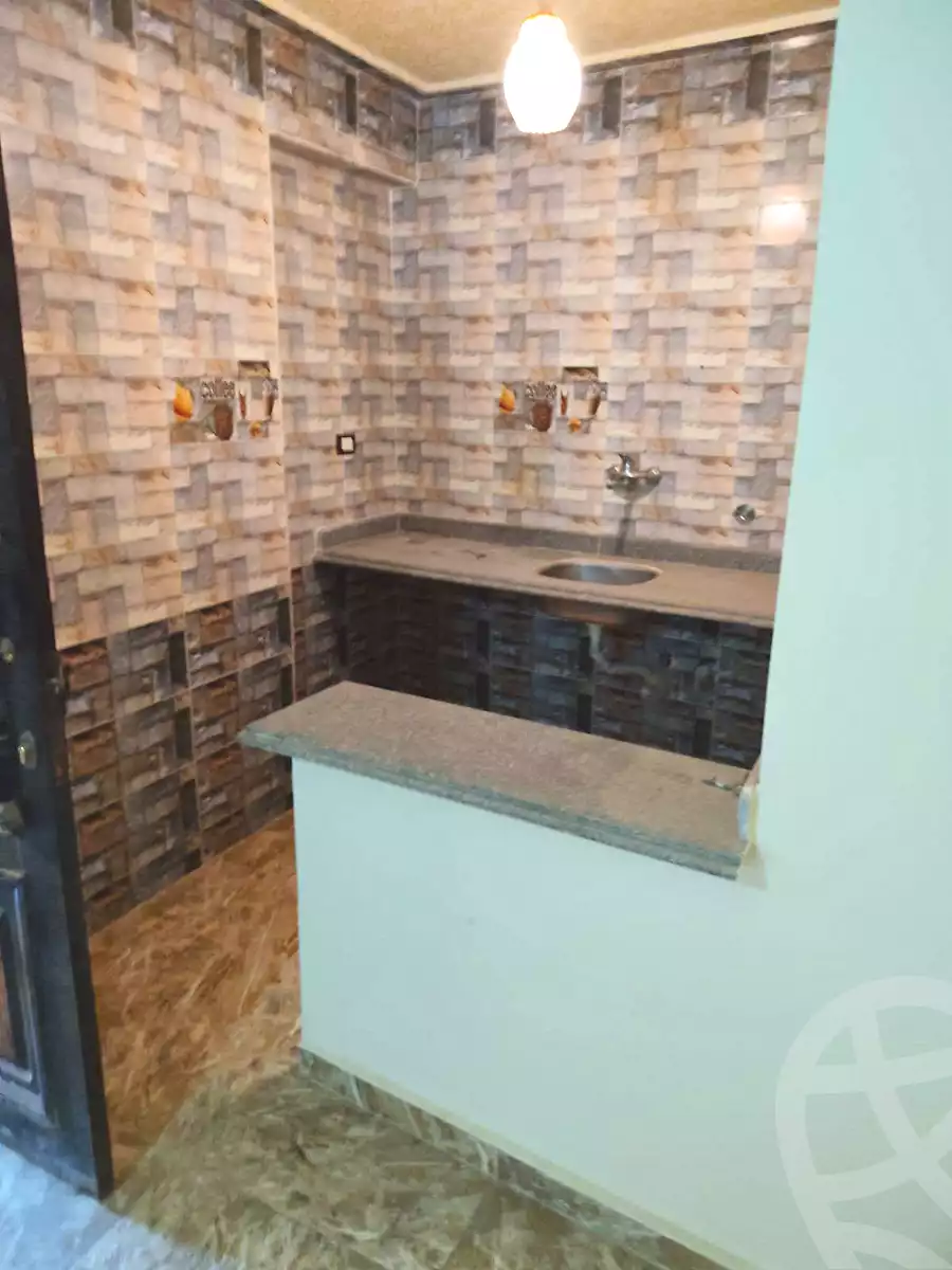 https://aqarmap.com.eg/en/listing/7248272-for-sale-alexandria-al-agamy-lbytsh-bianchiii-street-11