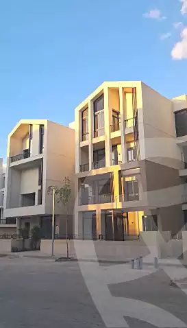 https://aqarmap.com.eg/ar/listing/7248305-for-sale-cairo-el-sheikh-zayed-city-lshykh-zyd-ljdyd-vye
