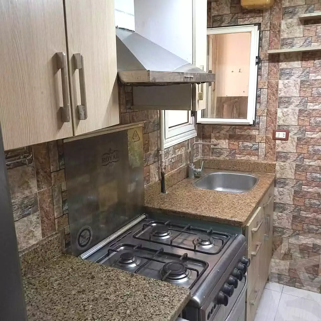 https://aqarmap.com.eg/ar/listing/7248475-for-sale-alexandria-sydy-bshr-sydy-bshr-bhry-shr-mhmwd-l-yswy