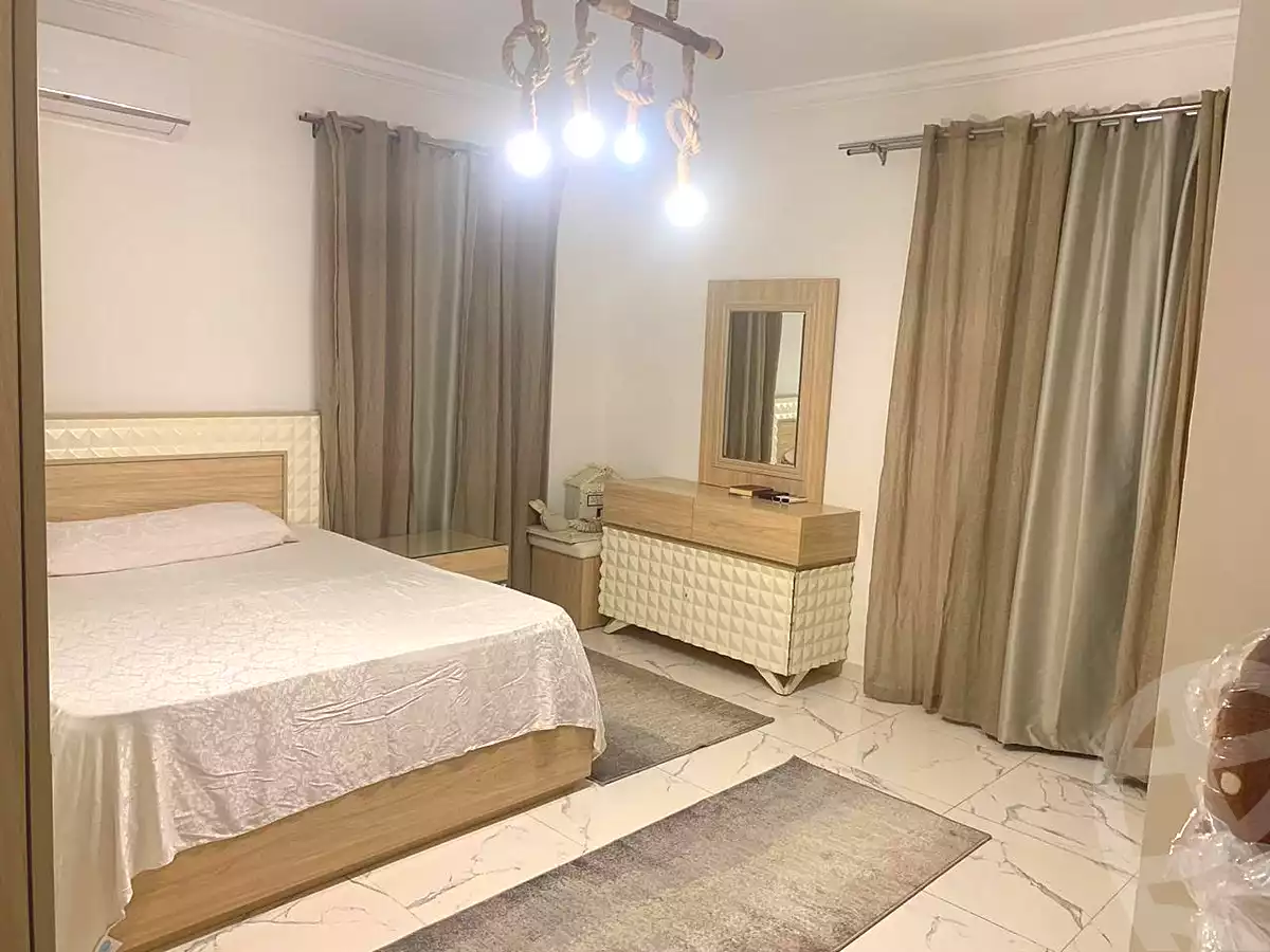 https://aqarmap.com.eg/en/listing/7248719-for-sale-cairo-el-sheikh-zayed-city-el-hay-elsabeaa