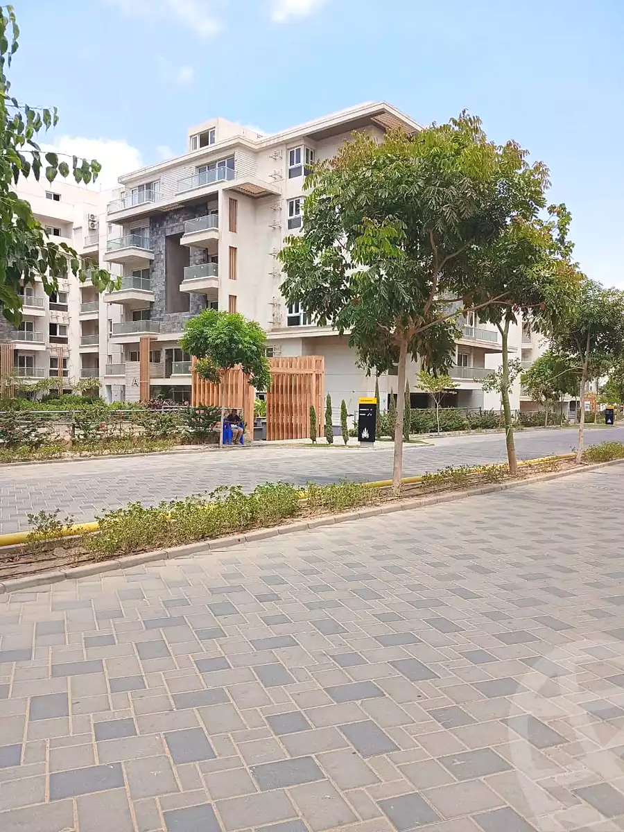 https://aqarmap.com.eg/ar/listing/7248739-for-sale-cairo-new-cairo-compounds-mwntn-fyw-y-syty-club-park-mountain-view-icity