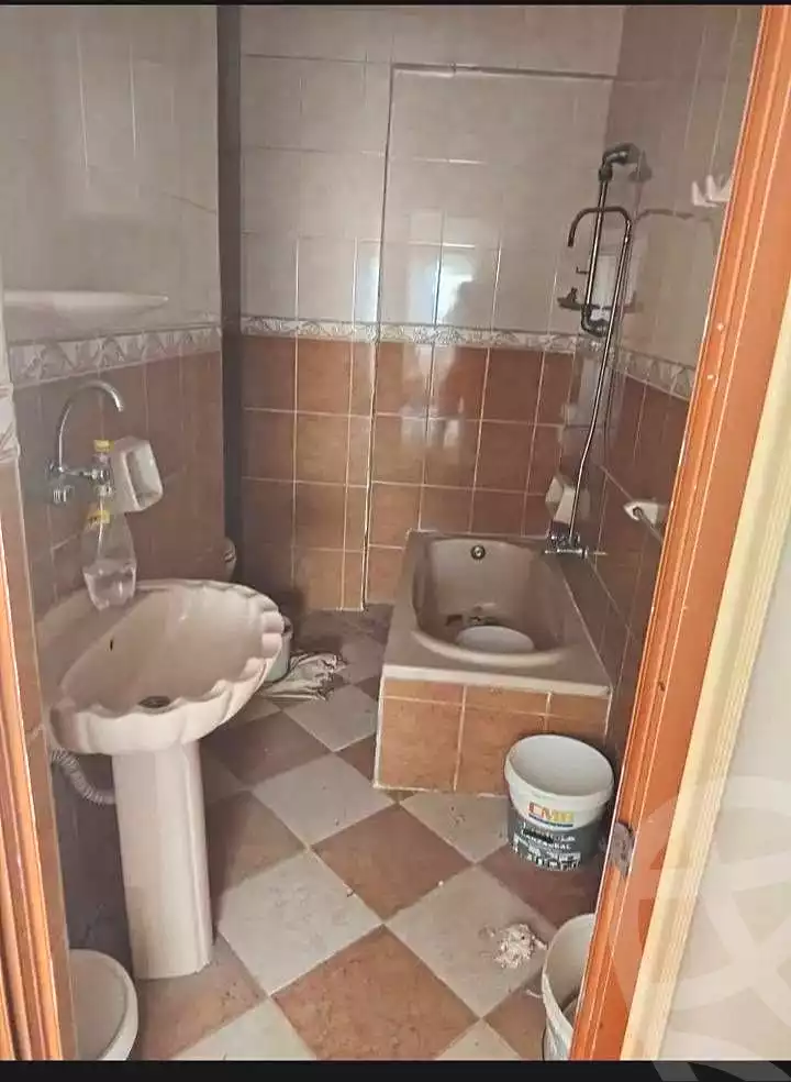 https://aqarmap.com.eg/ar/listing/7229799-for-rent-alexandria-al-agamy-el-hanouvel