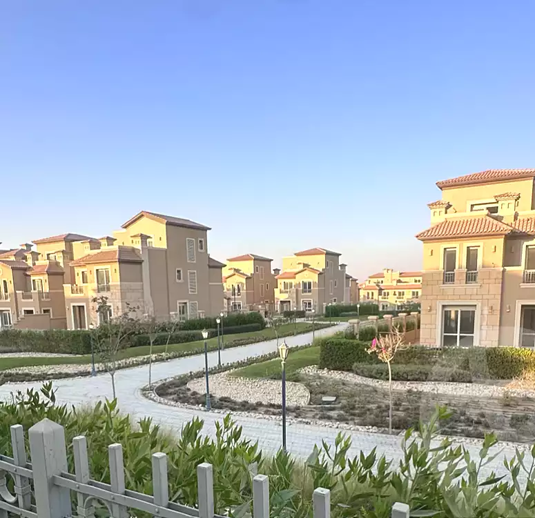 https://aqarmap.com.eg/ar/listing/7249076-for-sale-cairo-new-administrative-capital-r4-la-vista-city