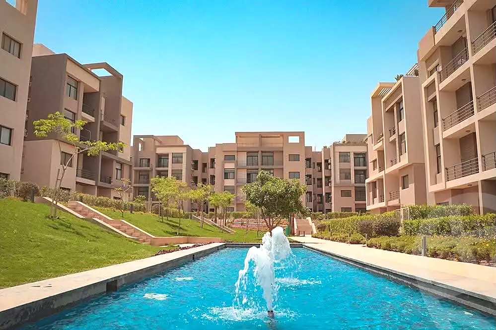 https://aqarmap.com.eg/en/listing/7249346-for-sale-cairo-new-cairo-compounds-fifth-square