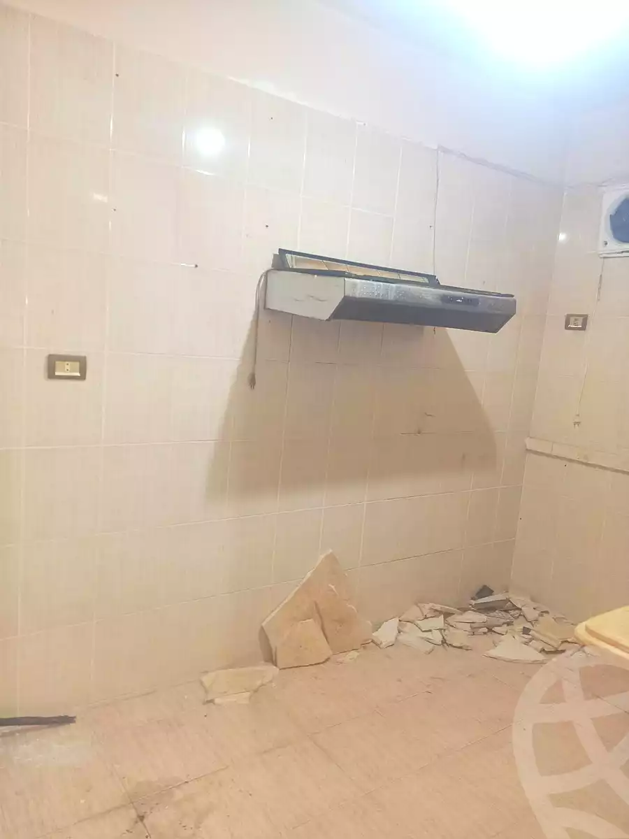 https://aqarmap.com.eg/ar/listing/7249479-for-rent-alexandria-al-agamy-lbytsh-el-bostan-st