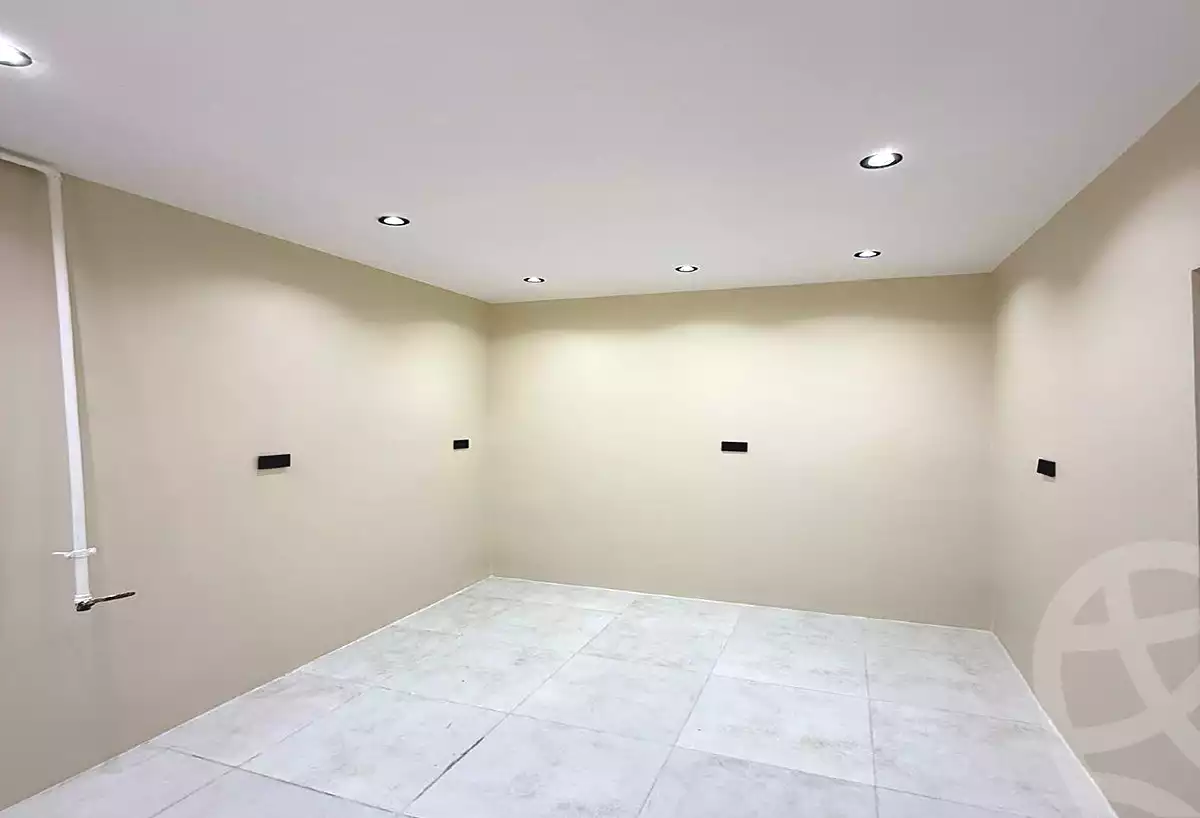 https://aqarmap.com.eg/en/listing/7250470-for-sale-cairo-heliopolis-roxy-square-al-ahram-st