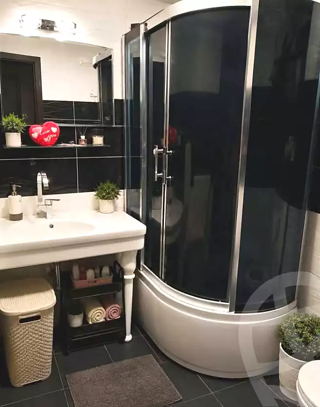 https://aqarmap.com.eg/ar/listing/7250378-for-sale-alexandria-fleming-ahmed-basha-tork-st