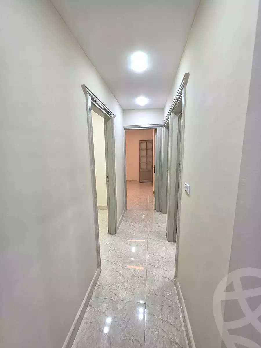 https://aqarmap.com.eg/ar/listing/7250778-for-sale-alexandria-el-asafra-l-sfr-bhry