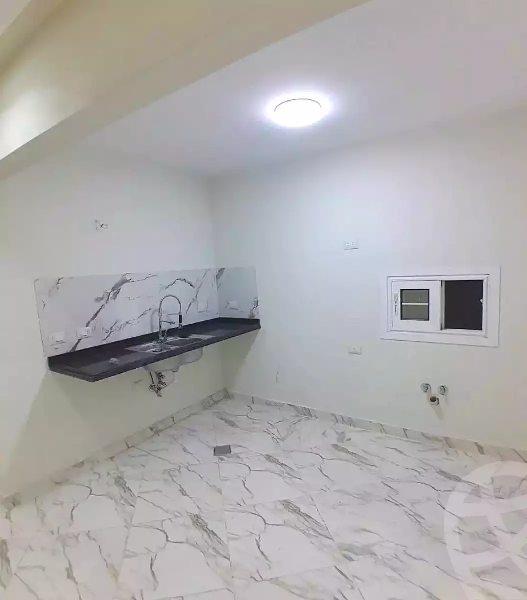 https://aqarmap.com.eg/ar/listing/7250791-for-rent-alexandria-el-mandara