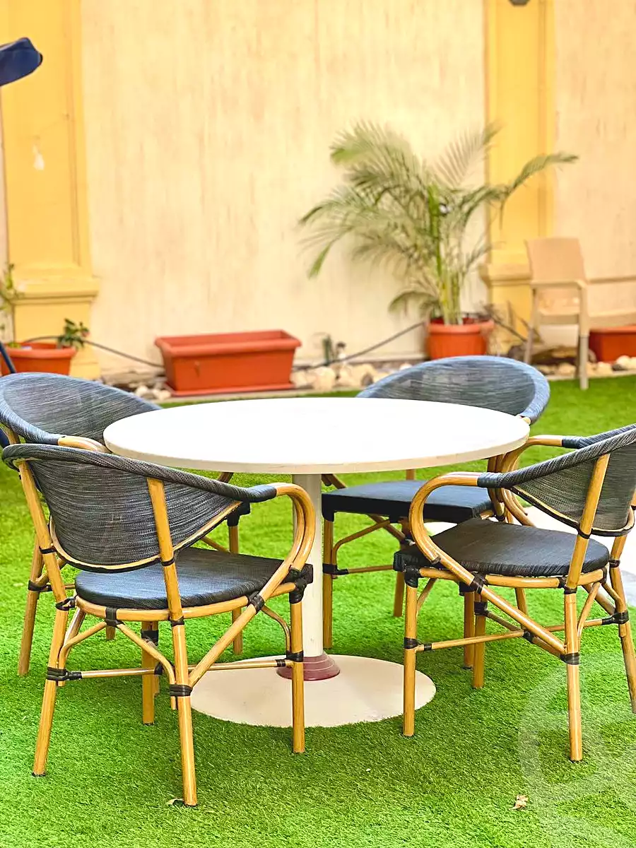 https://aqarmap.com.eg/ar/listing/7250815-for-rent-cairo-el-sheikh-zayed-city-el-hay-elasher-street-100