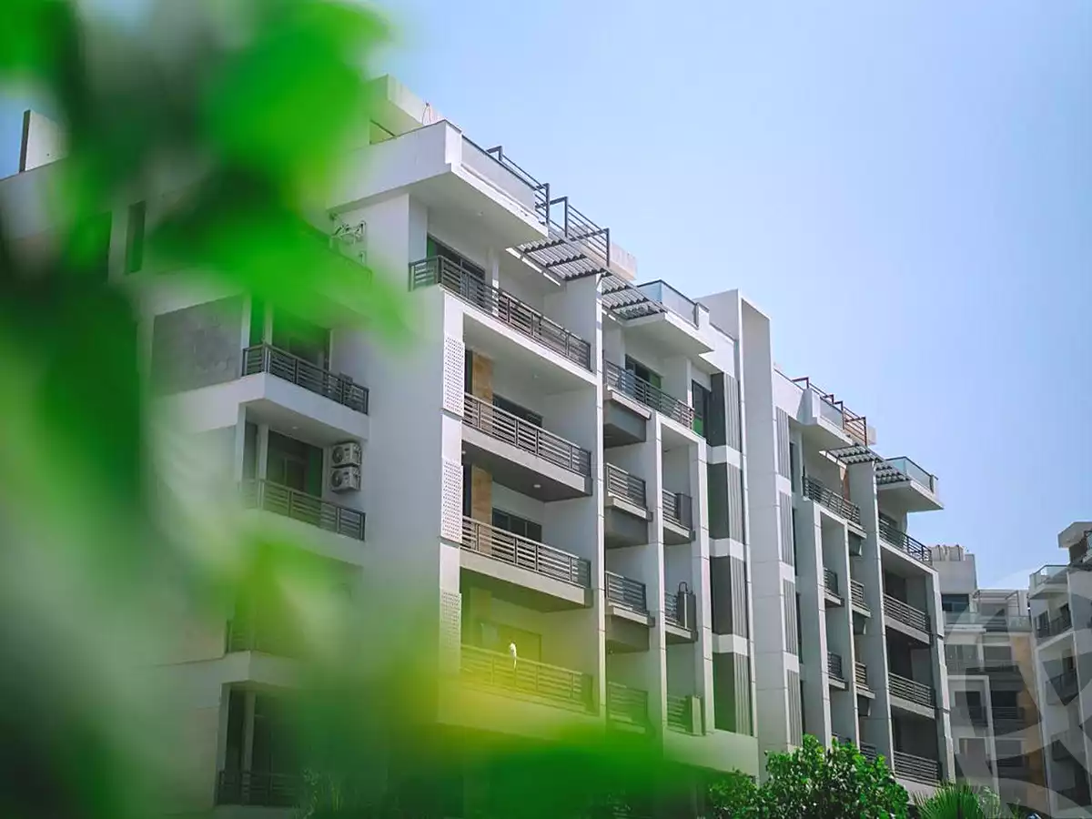 https://aqarmap.com.eg/ar/listing/7250850-for-sale-cairo-new-cairo-compounds-dh-ykwn-2-ryzydns-styl-hwm