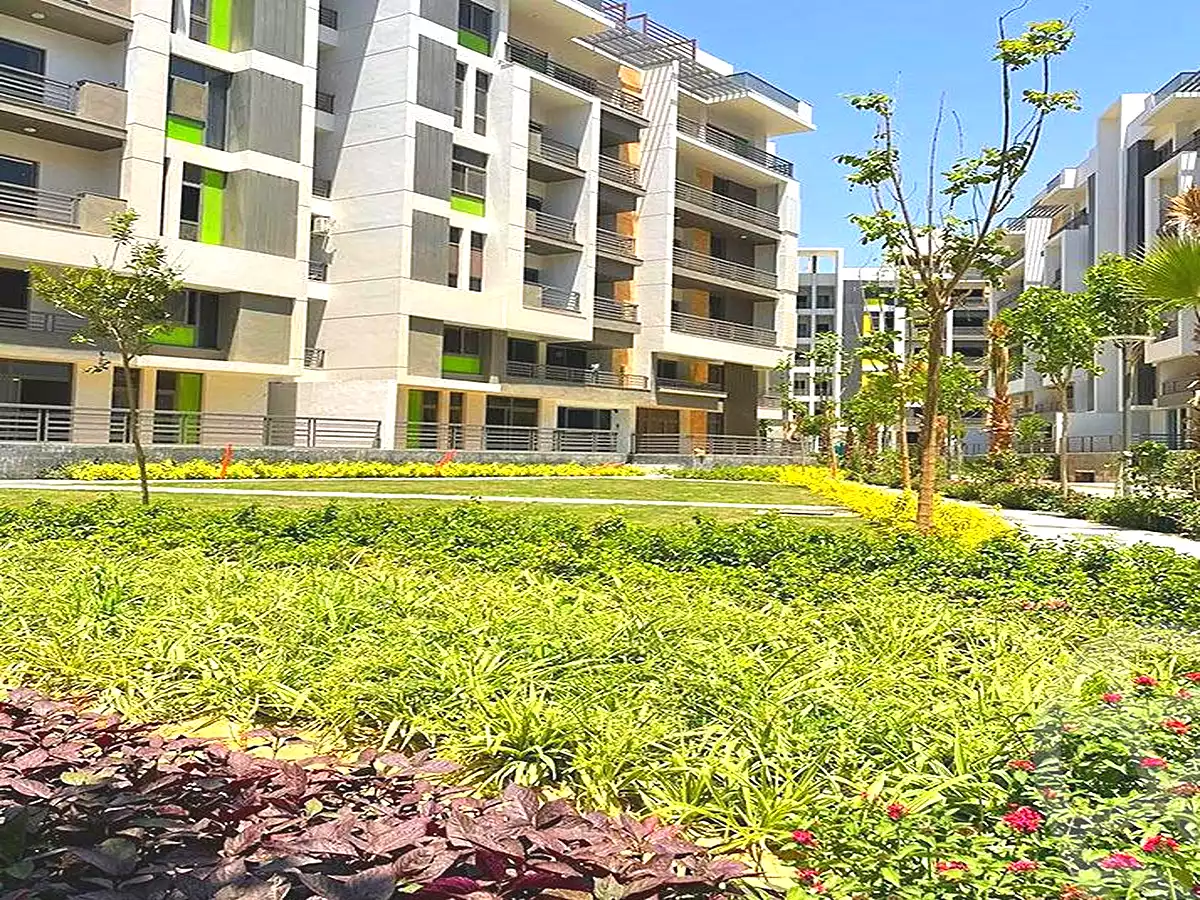 https://aqarmap.com.eg/ar/listing/7250850-for-sale-cairo-new-cairo-compounds-dh-ykwn-2-ryzydns-styl-hwm