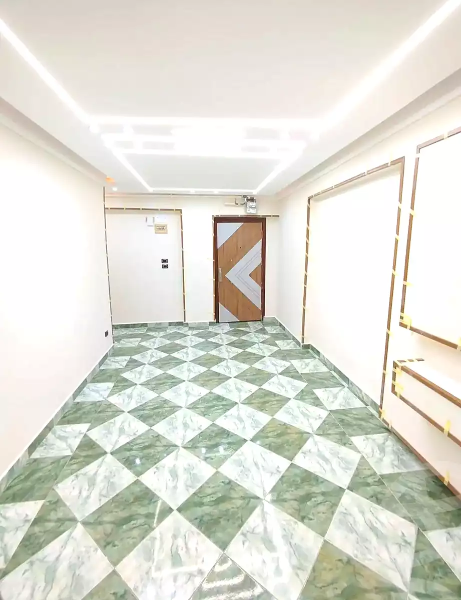https://aqarmap.com.eg/ar/listing/7251038-for-sale-alexandria-lsywf-el-falki