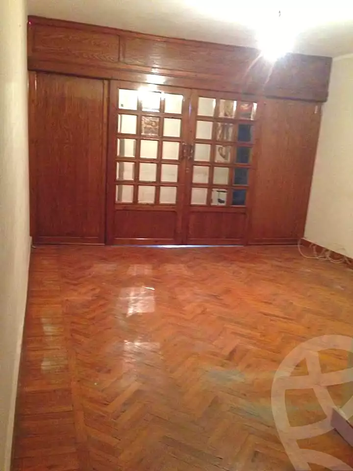 https://aqarmap.com.eg/ar/listing/7251235-for-sale-alexandria-lauran-mohammed-al-eqbal-st