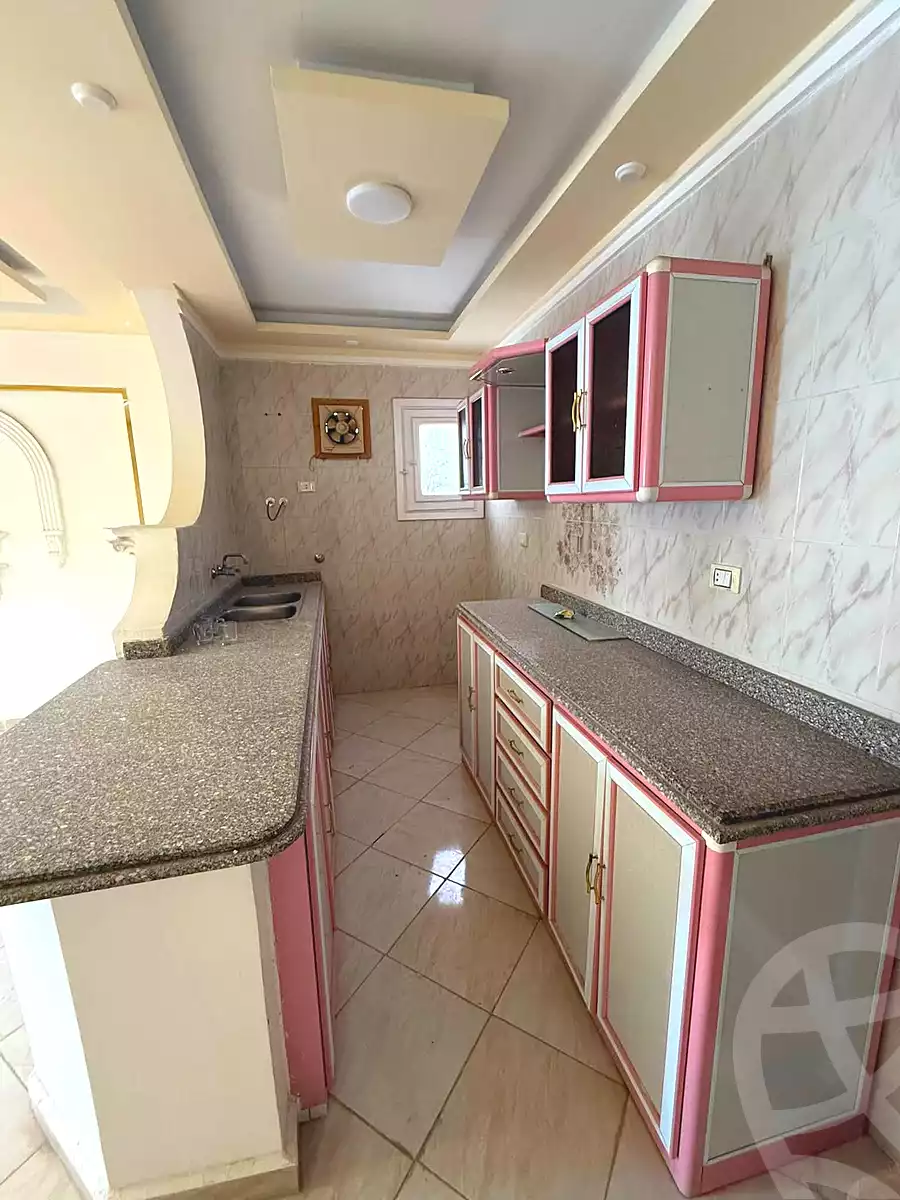 https://aqarmap.com.eg/ar/listing/7251699-for-rent-alexandria-al-agamy-shataa-el-nakheel-street-63