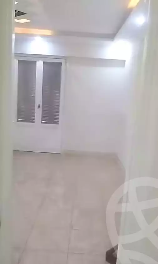 https://aqarmap.com.eg/ar/listing/7145160-for-sale-alexandria-al-agamy-el-hanouvel