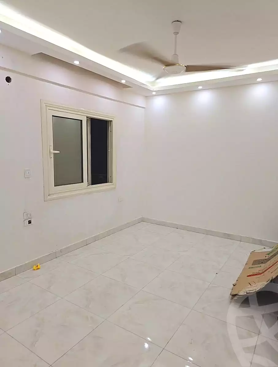 https://aqarmap.com.eg/ar/listing/7252835-for-sale-cairo-6th-of-october-el-ahyaa-neighborhood-3rd-al-hay-al-thalith-st