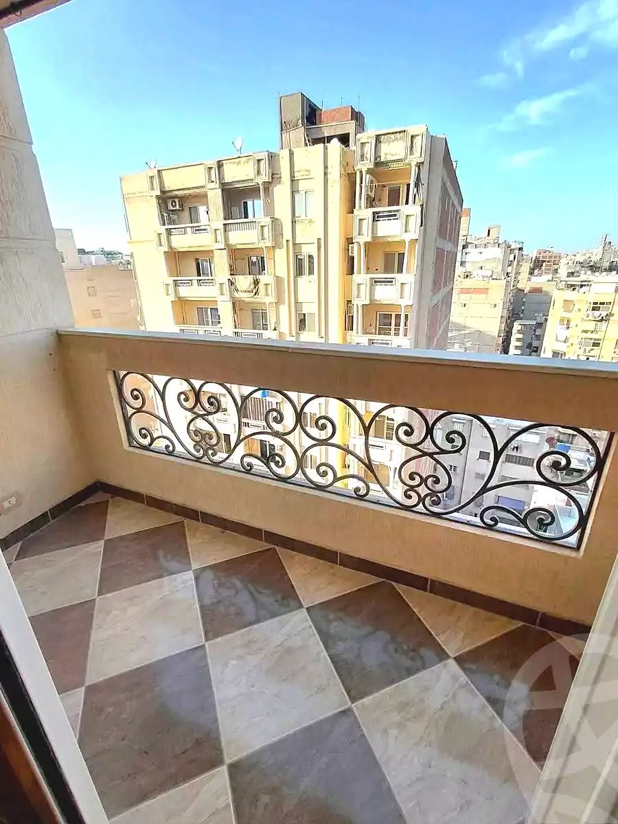 https://aqarmap.com.eg/ar/listing/7253115-for-sale-alexandria-sydy-bshr-sydy-bshr-bhry-khalil-hamada-st