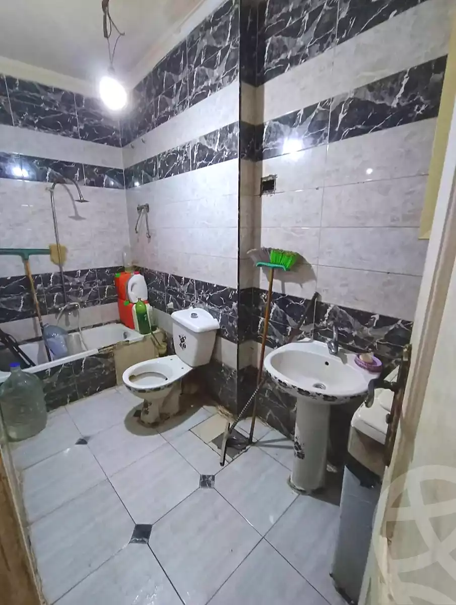 https://aqarmap.com.eg/ar/listing/7253140-for-sale-alexandria-sydy-bshr-shr-mlk-hfny