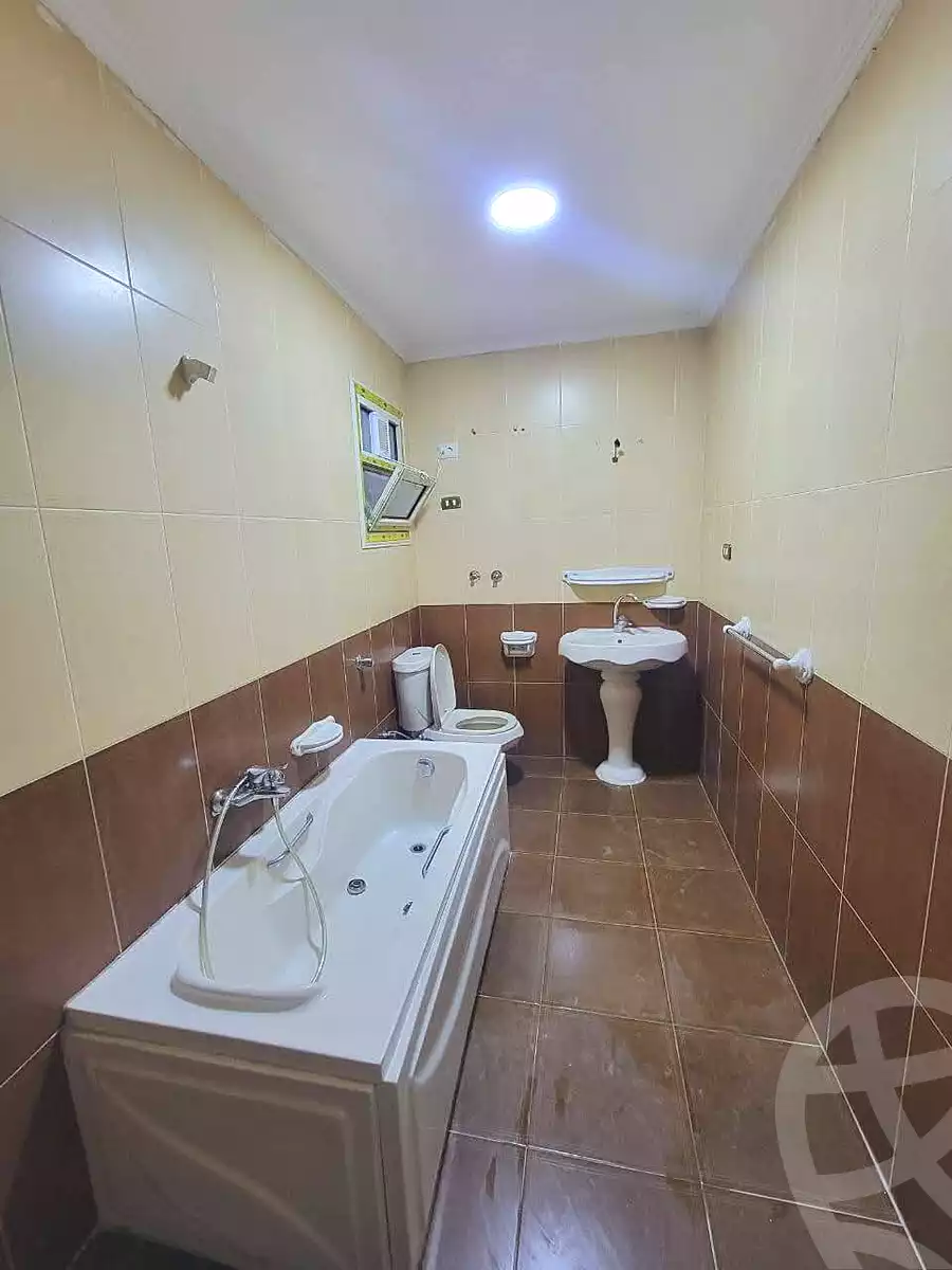 https://aqarmap.com.eg/en/listing/7253272-for-rent-alexandria-ganaklis-shr-bw-qyr-tryq-lhry