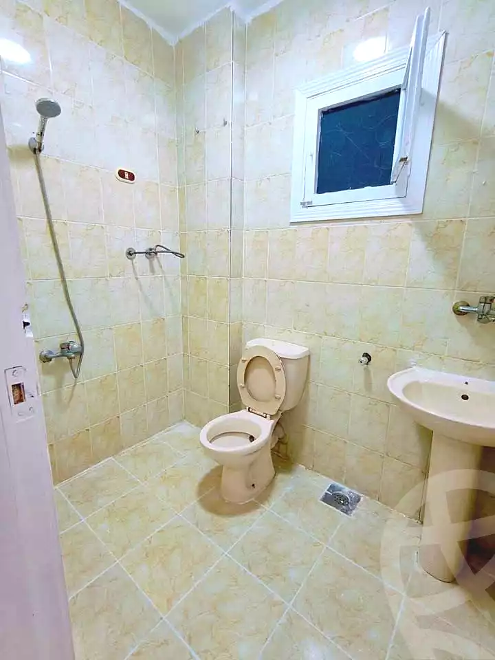 https://aqarmap.com.eg/en/listing/7253646-for-sale-alexandria-al-agamy-shataa-el-nakheel