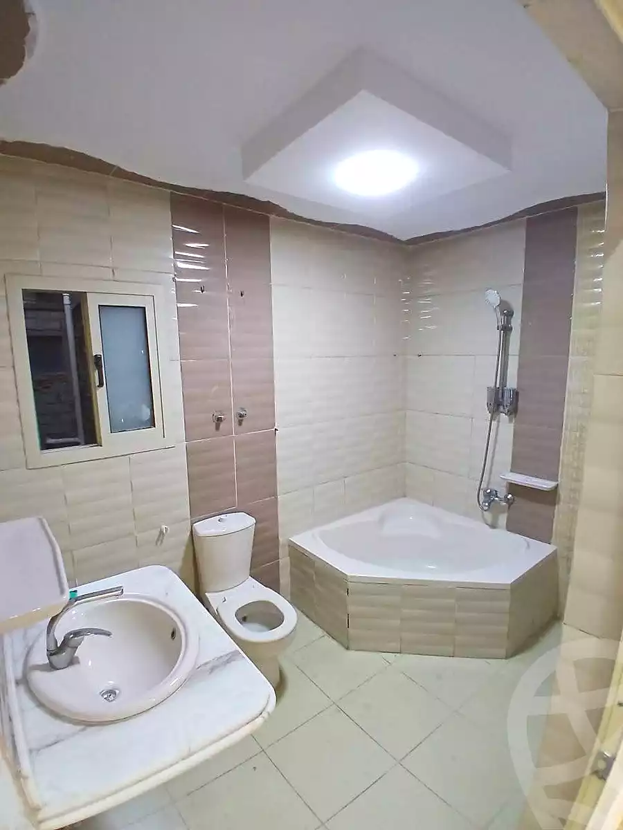https://aqarmap.com.eg/en/listing/7253709-for-sale-alexandria-al-agamy-lbytsh-el-tayar-st