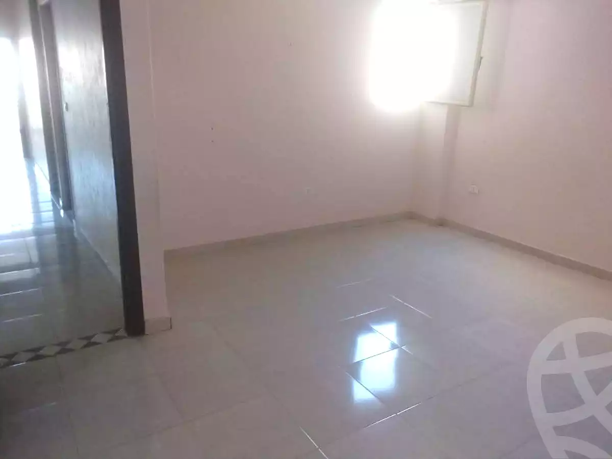 https://aqarmap.com.eg/en/listing/7253719-for-rent-alexandria-al-agamy-bw-ywsf