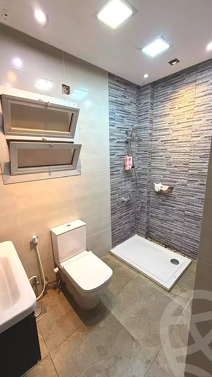 https://aqarmap.com.eg/en/listing/7253883-for-rent-cairo-al-oubour-el-hay-el-tamen