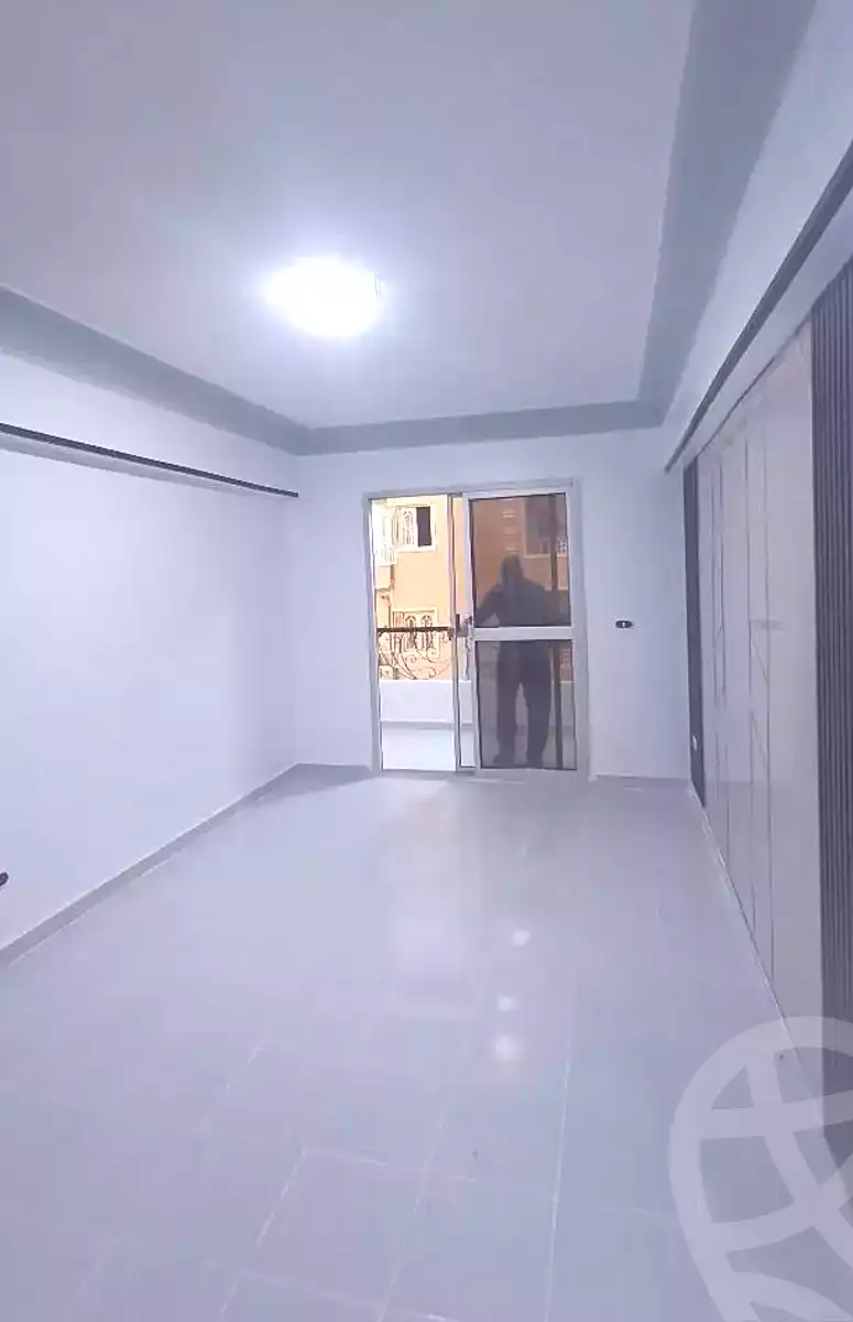 https://aqarmap.com.eg/ar/listing/7254103-for-sale-alexandria-al-agamy-shataa-el-nakheel