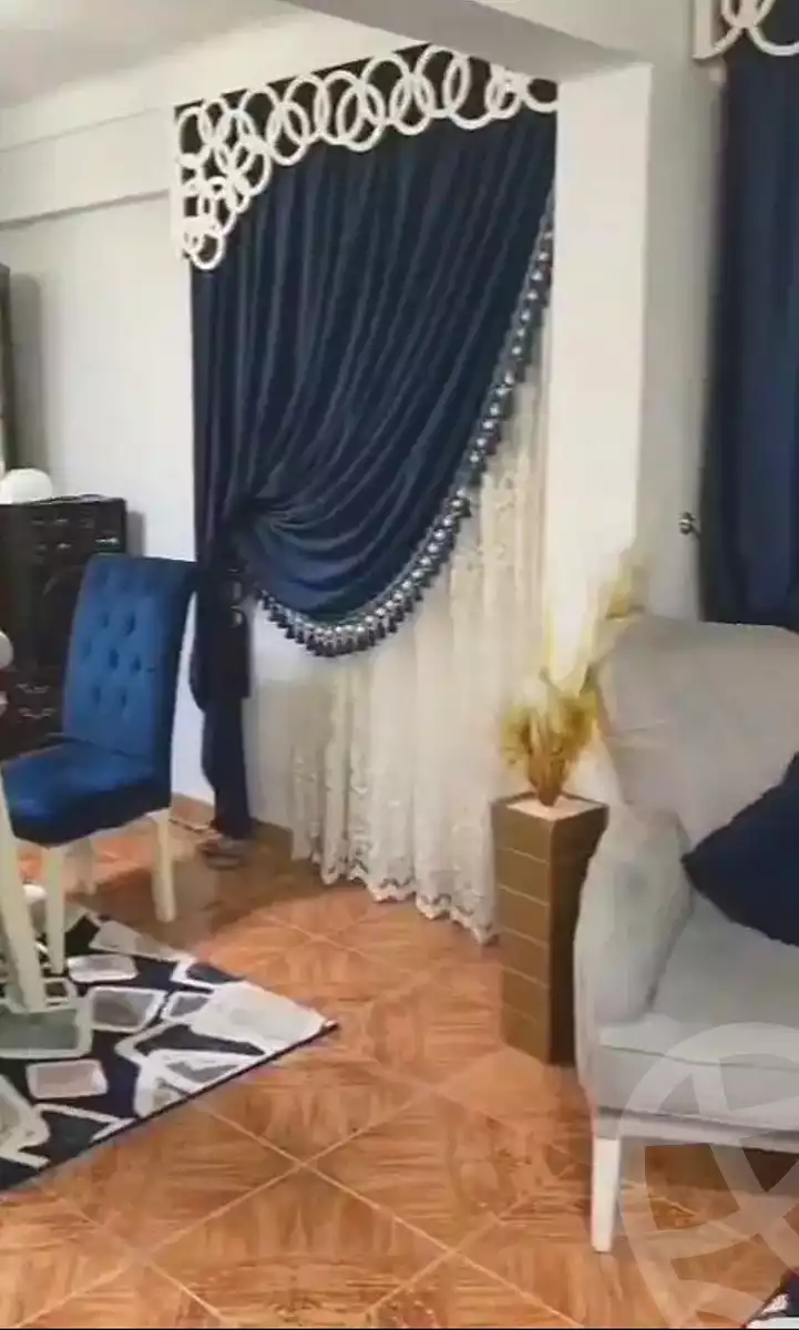 https://aqarmap.com.eg/ar/listing/7254102-for-sale-alexandria-al-agamy-lbytsh-mohamed-el-fardi-st