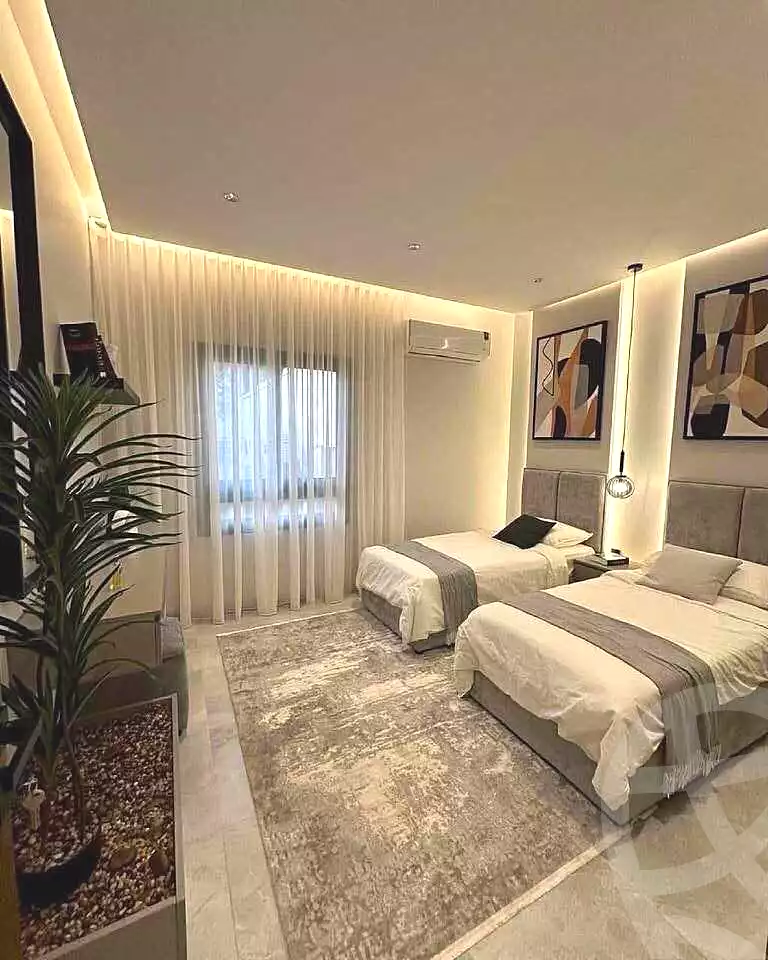 https://aqarmap.com.eg/en/listing/7254074-for-sale-cairo-new-cairo-compounds-hyde-park-centre-ville-hyde-park