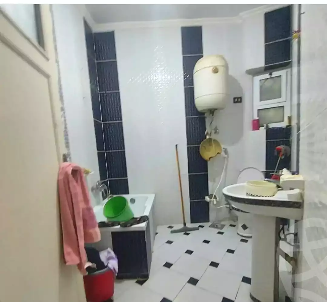 https://aqarmap.com.eg/ar/listing/7254263-for-sale-alexandria-al-agamy-lbytsh-shahr-al-assal-st