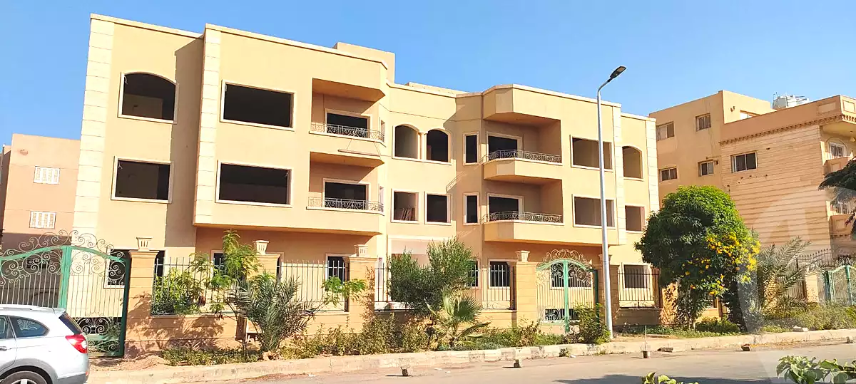 https://aqarmap.com.eg/ar/listing/7254456-for-sale-cairo-new-cairo-el-ahyaa-first-neighborhood-omar-ibn-abd-el-aziz-st