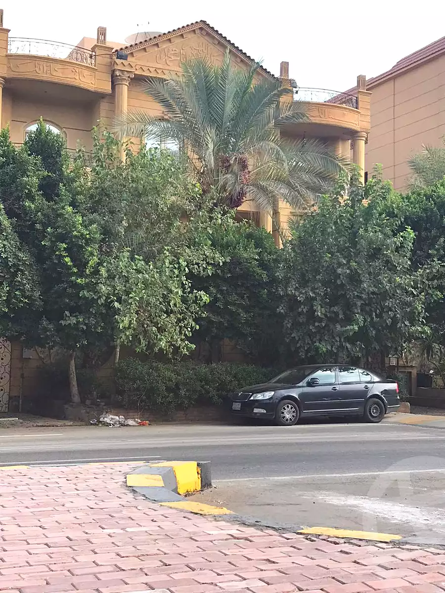 https://aqarmap.com.eg/en/listing/7254649-for-sale-cairo-new-cairo-el-ahyaa-second-neighborhood-street-66