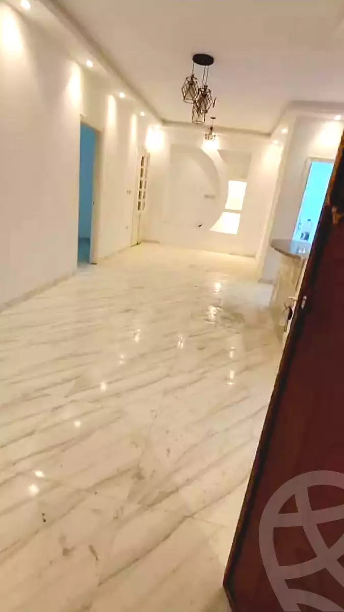 https://aqarmap.com.eg/en/listing/7254652-for-sale-alexandria-al-agamy-el-hanouvel