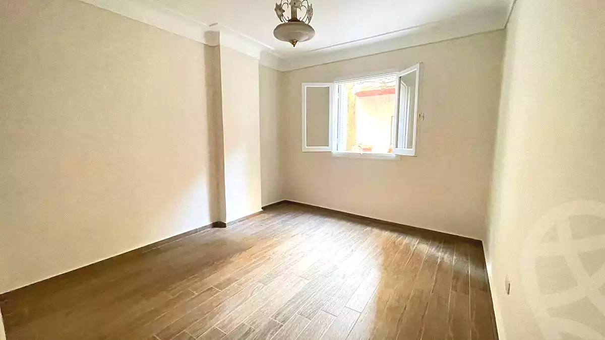 https://aqarmap.com.eg/ar/listing/7254892-for-sale-alexandria-sydy-bshr-sydy-bshr-bhry-shr-mhmd-njyb