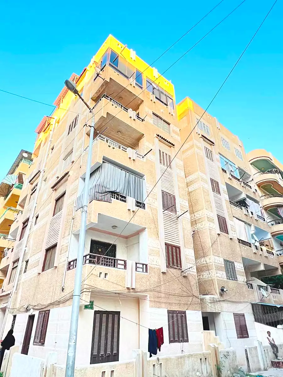 https://aqarmap.com.eg/ar/listing/7255279-for-sale-alexandria-al-agamy-shataa-el-nakheel