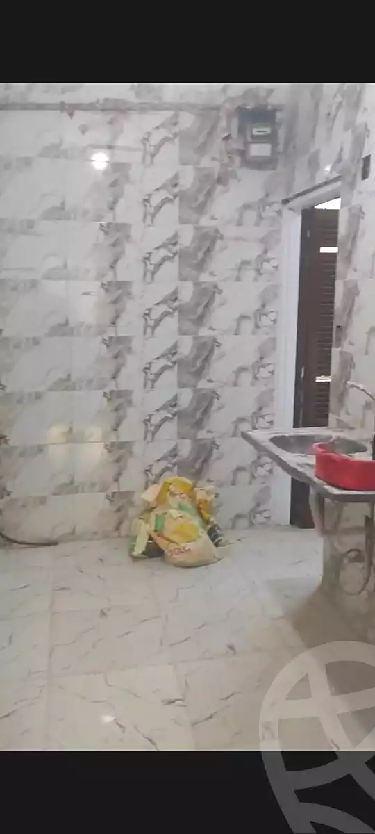 https://aqarmap.com.eg/ar/listing/7255431-for-sale-cairo-el-sheikh-zayed-city-el-hay-el-hady-ashaer-area-1-street-10