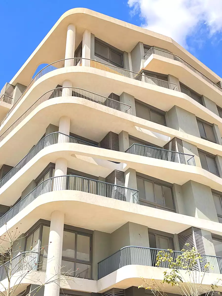 https://aqarmap.com.eg/en/listing/7255476-for-sale-cairo-new-administrative-capital-r7-rmwny-wwk-dh-lnd-llttwyr-l-qry