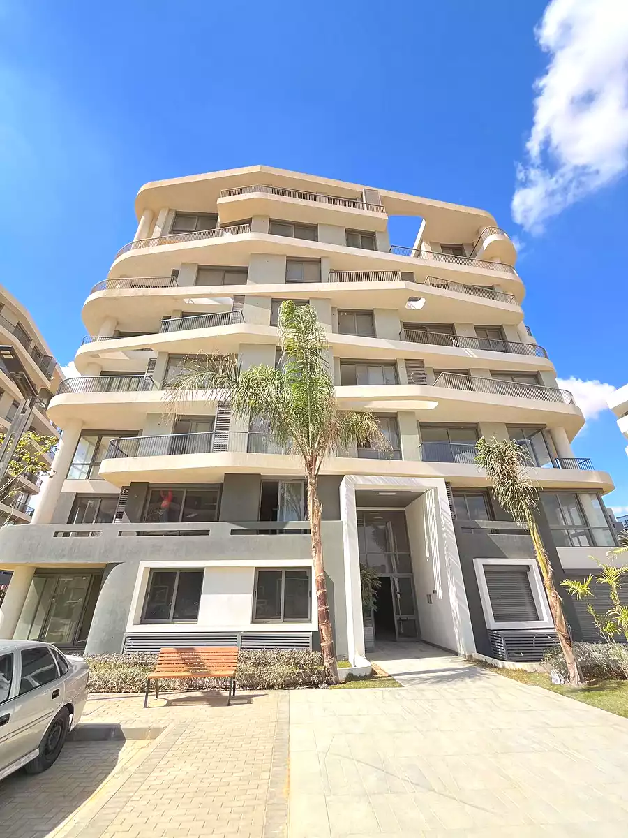https://aqarmap.com.eg/en/listing/7255476-for-sale-cairo-new-administrative-capital-r7-rmwny-wwk-dh-lnd-llttwyr-l-qry