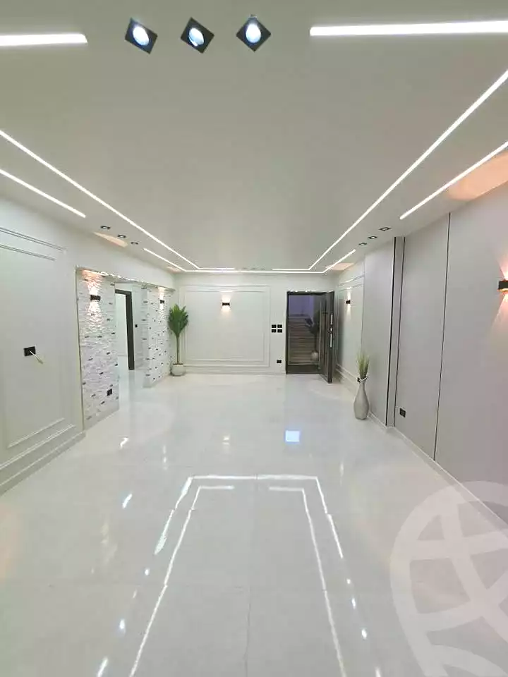 https://aqarmap.com.eg/ar/listing/7255703-for-sale-alexandria-sydy-bshr-sydy-bshr-bhry-shr-mhmwd-l-yswy