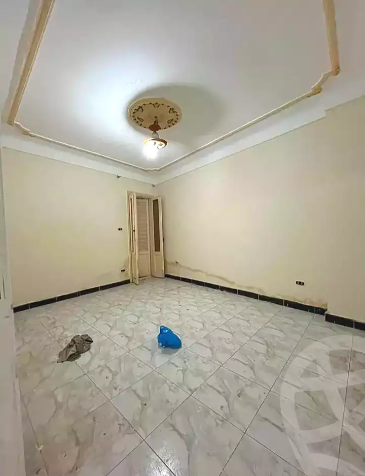 https://aqarmap.com.eg/en/listing/7255843-for-sale-alexandria-al-agamy-lbytsh-mecca-st