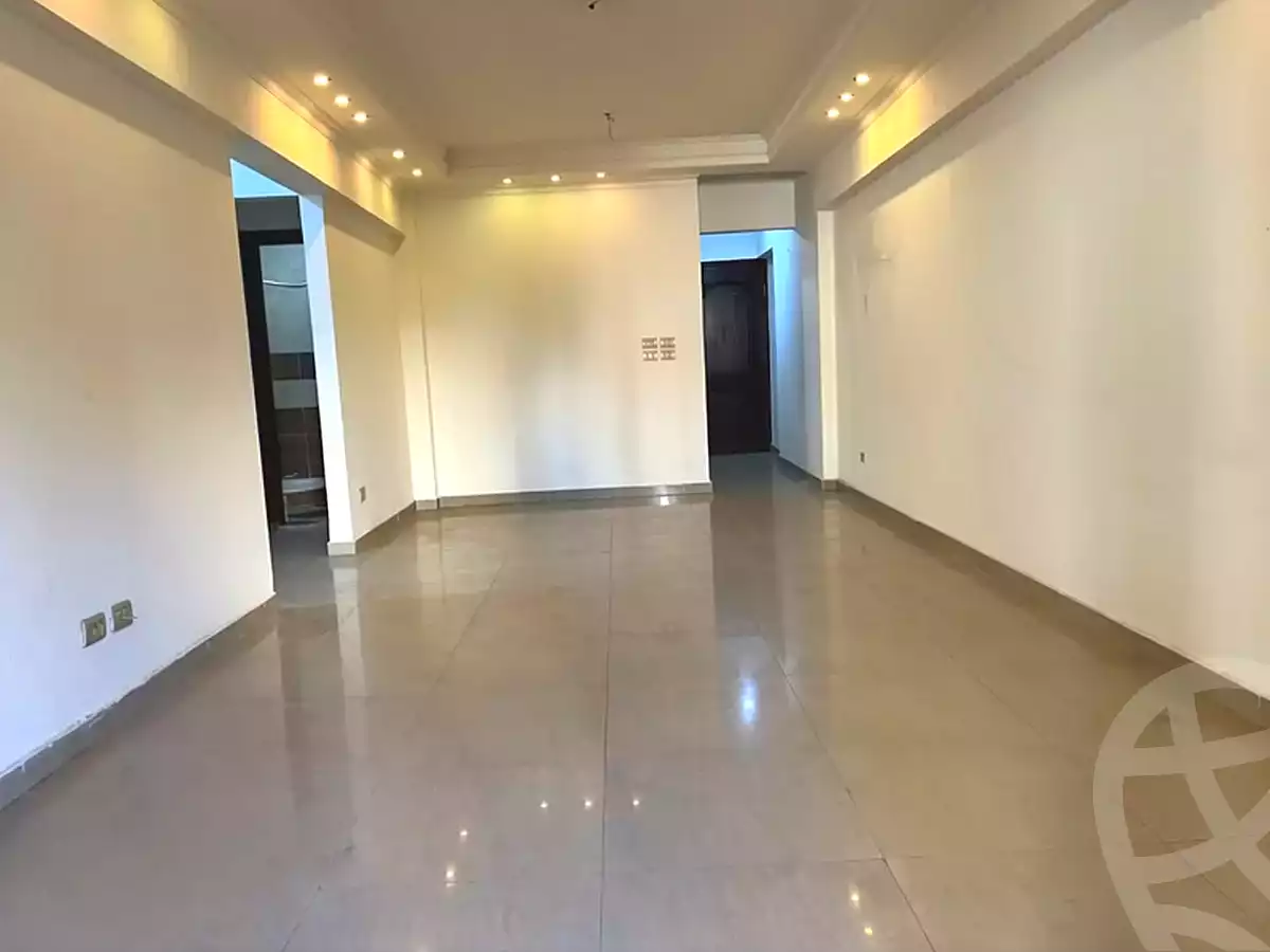 https://aqarmap.com.eg/en/listing/7255931-for-rent-alexandria-camp-cesar-port-said-street