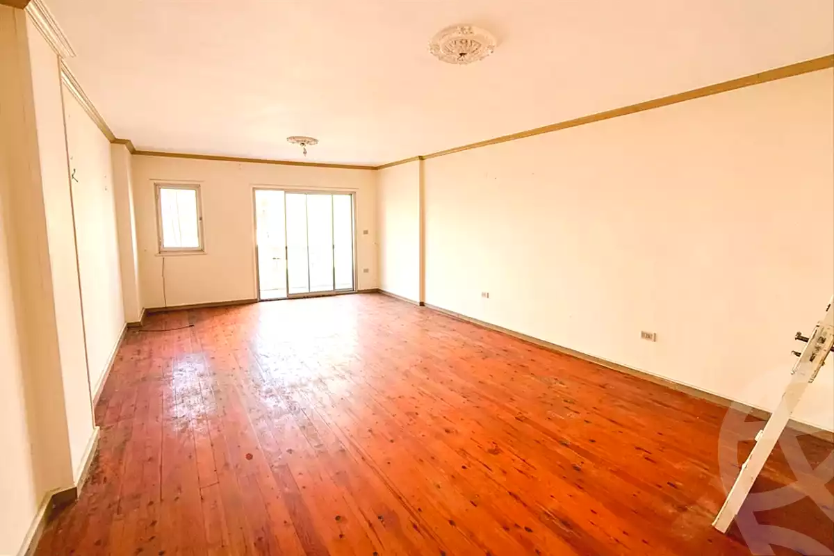 https://aqarmap.com.eg/ar/listing/7255986-for-rent-alexandria-ganaklis